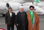 روحانی وارد بندر لنگه شد