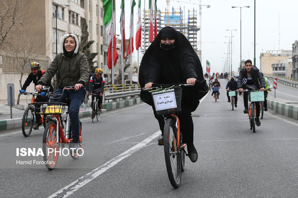 تصاویری از بانوان دوچرخهسوار در تهران - 1