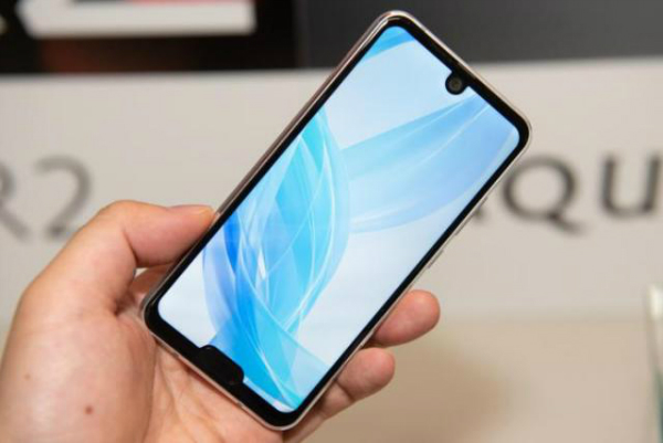 معرفی Aquos R2 کامپکت با دو بریدگی نمایشگر و اسنپدراگون ۸۴۵ - 9