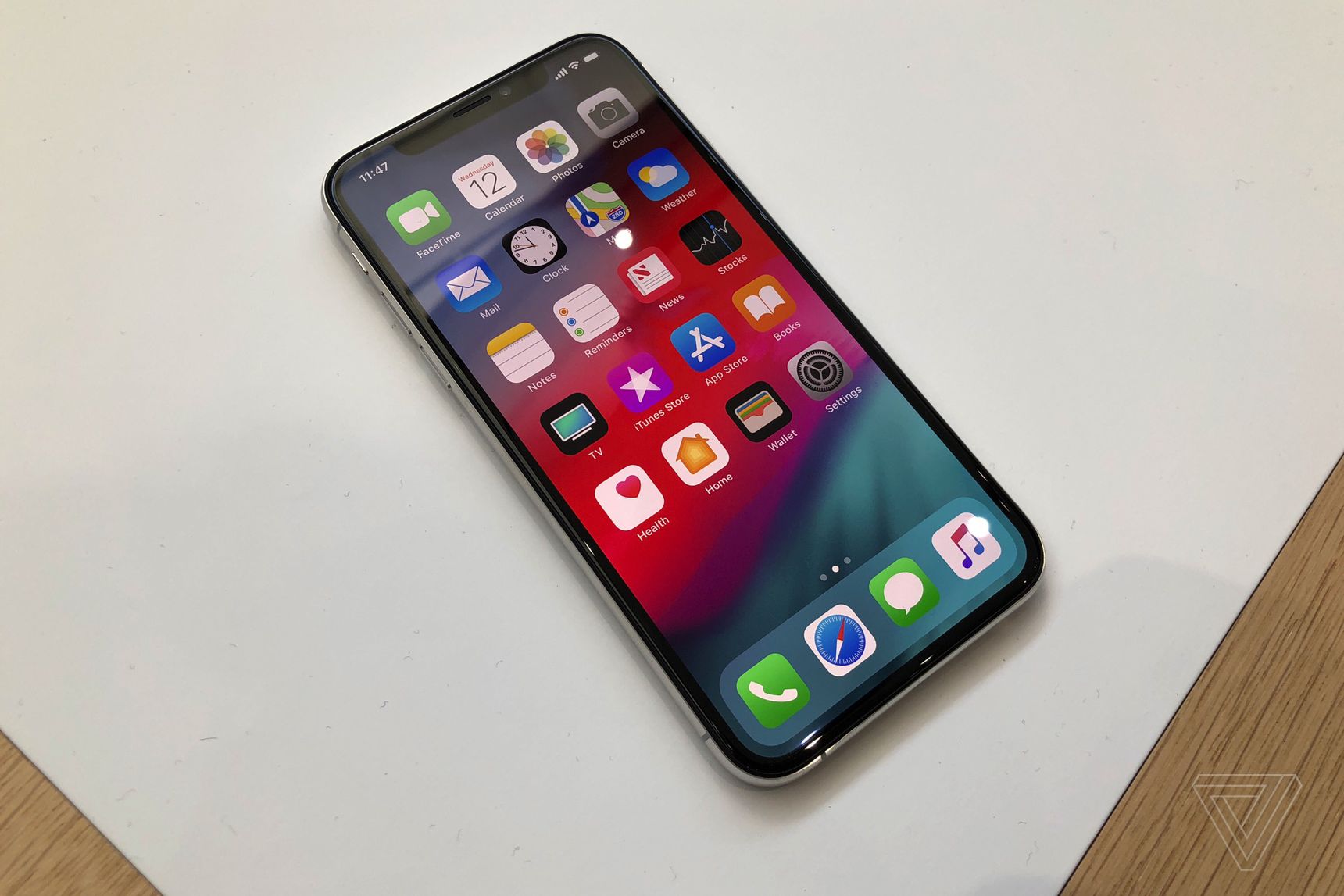 نگاه نزدیک به آیفون های XS Max، XS و XR - 8
