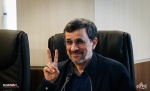 عکس/ حرکات احمدی نژاد در جلسه امروز مجمع تشخیص مصلحت نظام