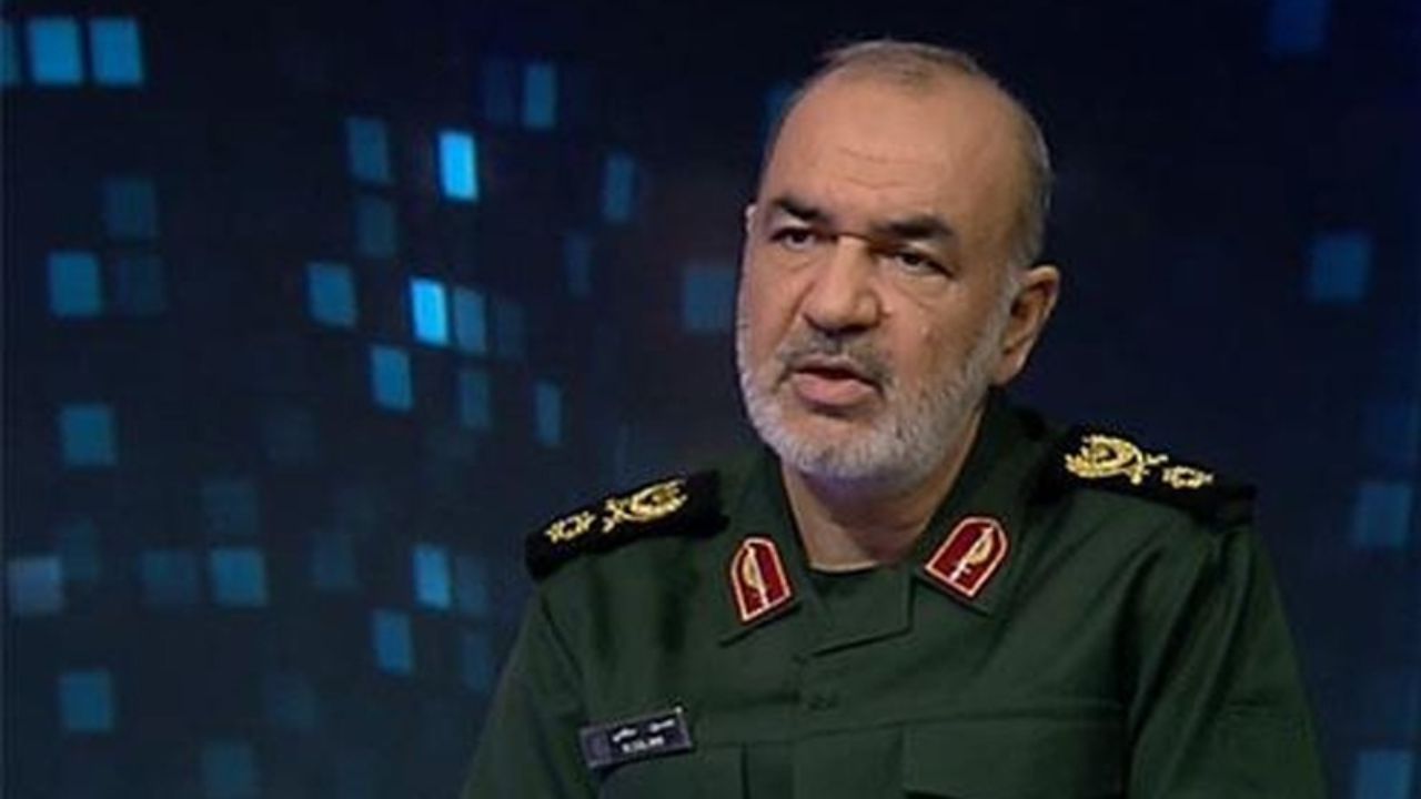 تازه راه قدرتمند شدن را آموختهایم/ سال آینده سال «فتح مبین» جبهه اسلام علیه جبهه کفر است تازه راه قدرتمند شدن را آموختهایم/ سال آینده سال «فتح مبین» جبهه اسلام علیه جبهه کفر است