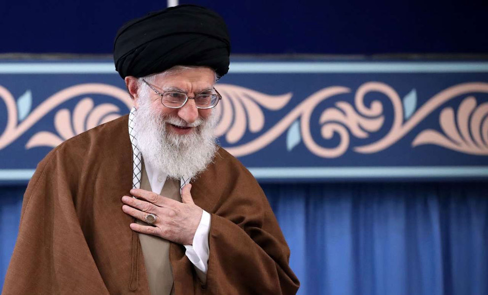 (تصاویر) دیدار رهبر انقلاب با دانش آموزان در آستانه ۱۳ آبان - 5