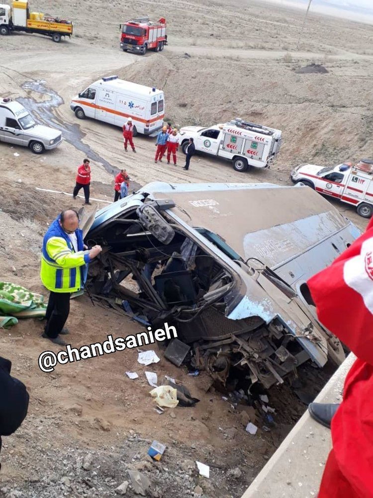 اولین تصاویر از واژگونی مرگبار اتوبوس در جاده قم-تهران - 5