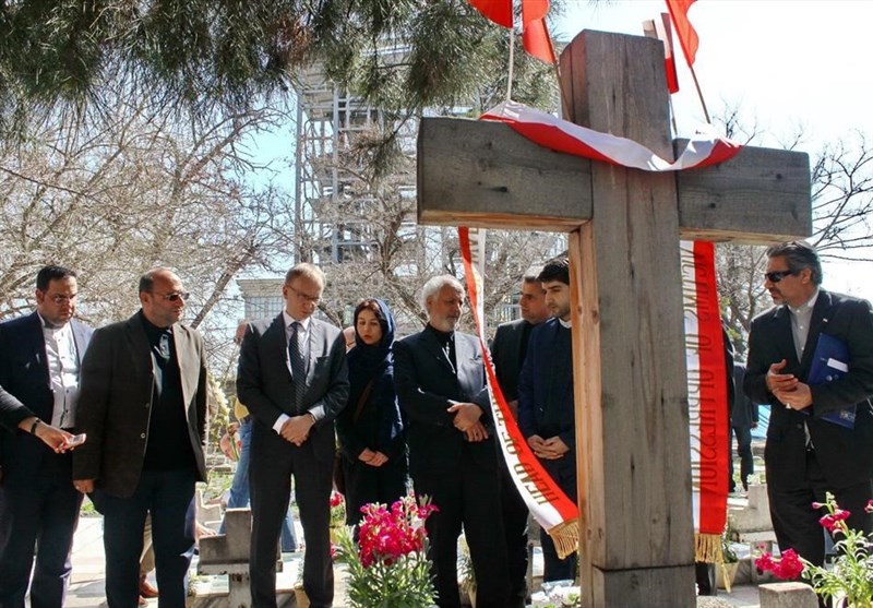 واکنش ظریف به کنفرانس ضد ایرانی: دولت لهستان شرم کند - 13