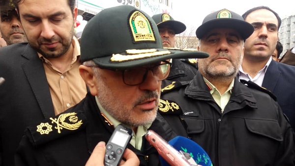 مسئولان نیروی انتظامی در راهپیمایی ٢٢ بهمن حاضر شدند - 2