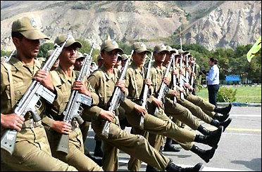 دستگیری ده متهم حادثه چابهار/نظراتی در مورد منع بکارگیری بازنشستگان/تایید حکم اعدام باقری درمنی - 7