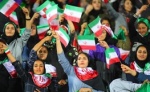 توییتر خبرآنلاین خبر داد؛ ورود زنان به استادیوم آزادی با مجوز شورای تامین استان تهران بود