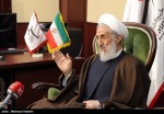 حمایت صدیقی از برداشتن نردههای اضافی در نماز جمعه تهران: معنای ندارد بین مردم و مسئولین فاصله باشد