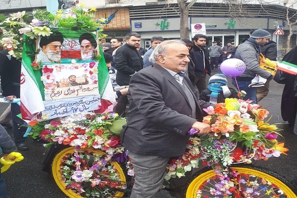 حاشیههای راهپیمایی ۲۲ بهمن در ارومیه/سرما مانع حضور نشد - 7
