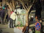 با احتیاط آشغال بریزید زبالهگردها مشغول کارند