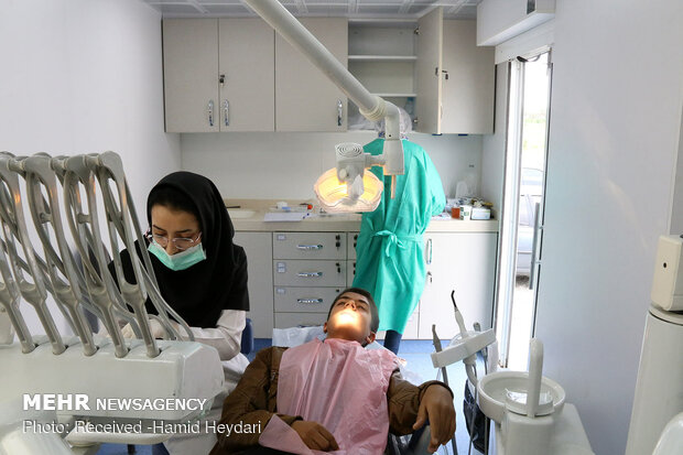 ارائه خدمات درمانی رایگان در مناطق محروم منطقه هشت بندی هرمزگان - 4
