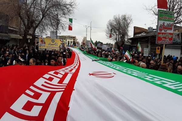 حاشیههای راهپیمایی ۲۲ بهمن در ارومیه/سرما مانع حضور نشد - 4
