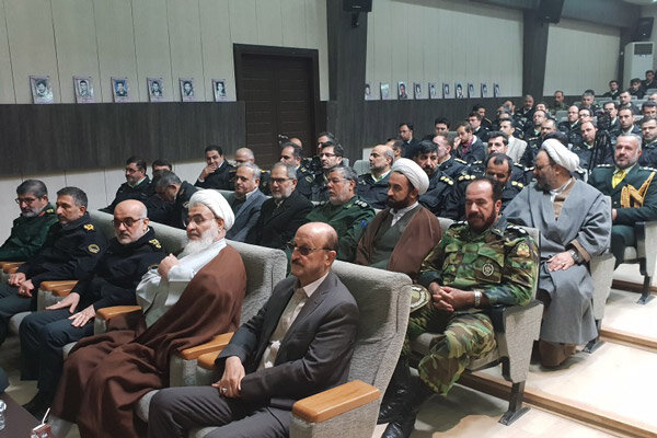 هوشمند سازی پلیس و مبارزه قاطع با متخلفان از اولویتهای پلیس است - 16