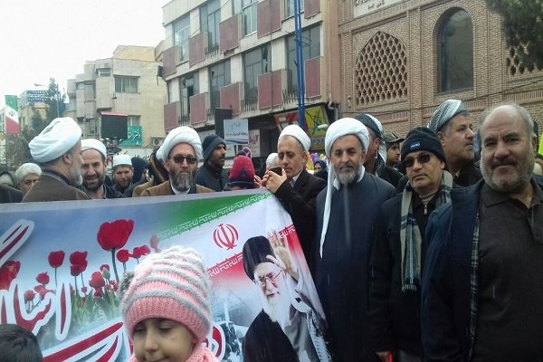 حاشیههای راهپیمایی ۲۲ بهمن در ارومیه/سرما مانع حضور نشد - 1