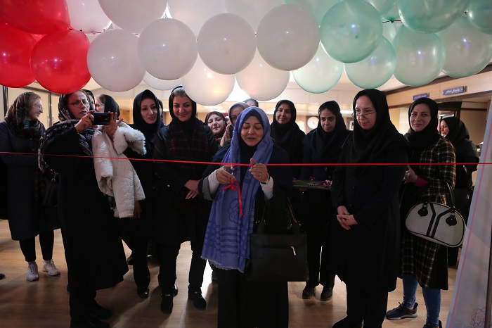 زنان کارآفرین در اقتصاد خانواده و جامعه نقش آفرین هستند - 0