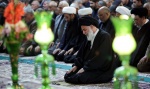 یکی از آخرین اقامههای نماز جماعت مرحوم آیتالله هاشمیشاهرودی +عکس