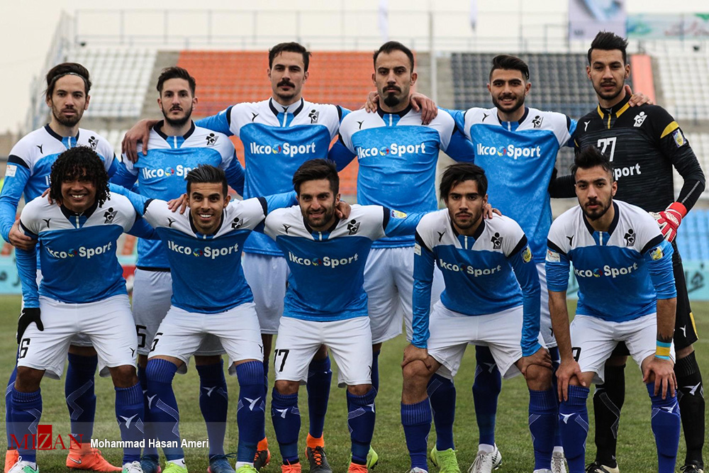 پیش بازی پیکان-صنعت نفت آبادان؛ ساکنین طبقه وسط - 12
