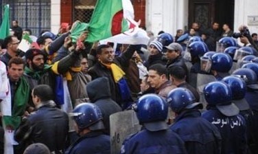 تعطیلی دانشگاههای الجزایر توسط دولت و تظاهرات دانشجویان معترض - 12