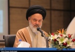 آیتالله حسینیبوشهری: کشور در شرایط سخت معیشتی قرار دارد/ وظیفه همه گرهگشایی است