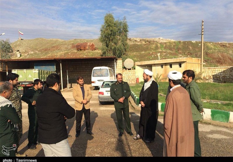 مسئول نمایندگی ولی فقیه در سپاه کرمانشاه از مناطق زلزلهزده بازدید کرد - 3
