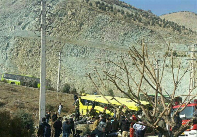 گزارش کامل حادثه واژگونی اتوبوس در دانشگاه آزاد/ تعداد کشتهشدگان به ۸ تن رسید - 4